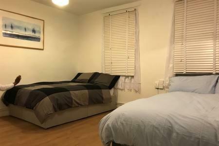 North London Studio Apartment Zewnętrze zdjęcie